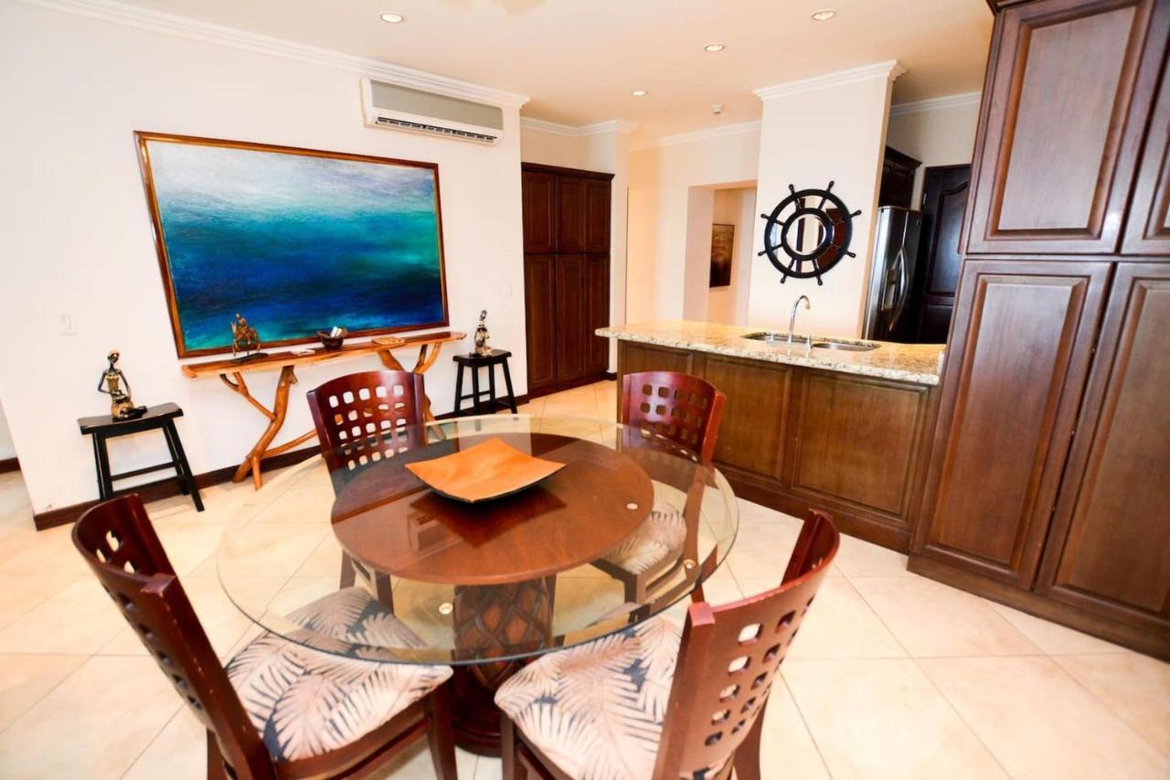プラヤ・フラミンゴ Exquisitely Decorated 5Th-Floor Aerie With Views Of Two Bays In Flamingoヴィラ エクステリア 写真