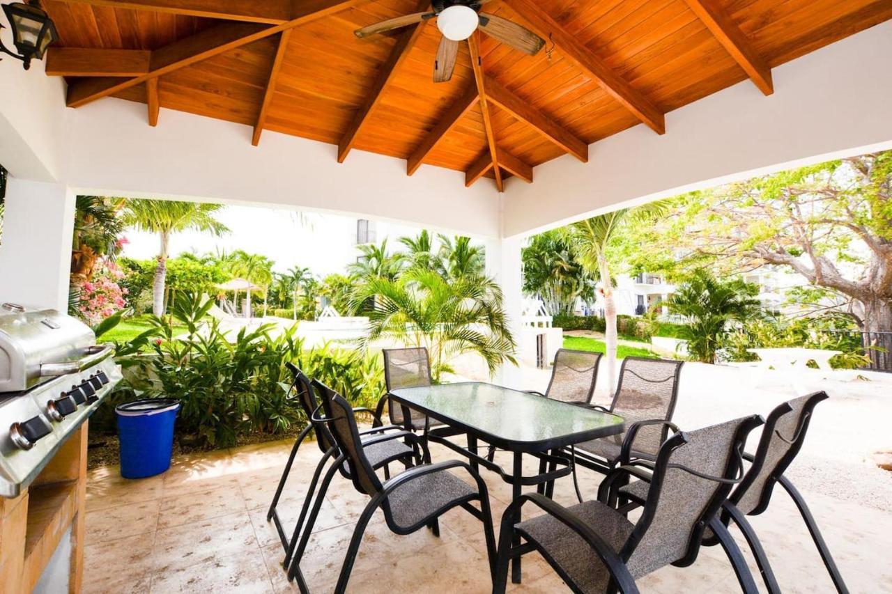 プラヤ・フラミンゴ Exquisitely Decorated 5Th-Floor Aerie With Views Of Two Bays In Flamingoヴィラ エクステリア 写真