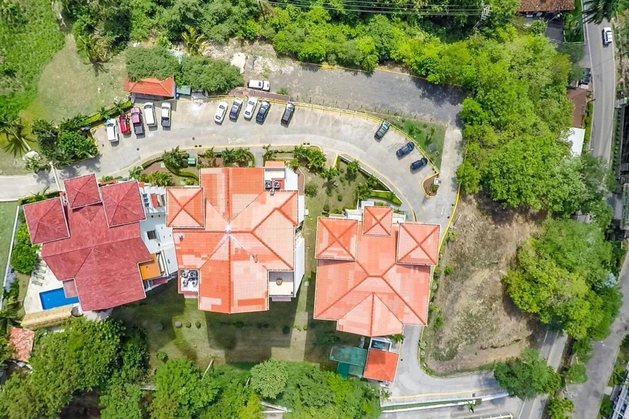 プラヤ・フラミンゴ Exquisitely Decorated 5Th-Floor Aerie With Views Of Two Bays In Flamingoヴィラ エクステリア 写真