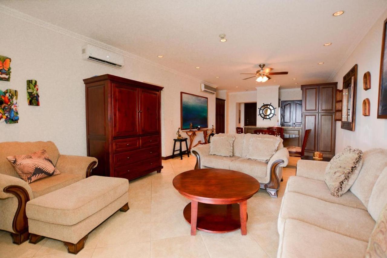 プラヤ・フラミンゴ Exquisitely Decorated 5Th-Floor Aerie With Views Of Two Bays In Flamingoヴィラ エクステリア 写真